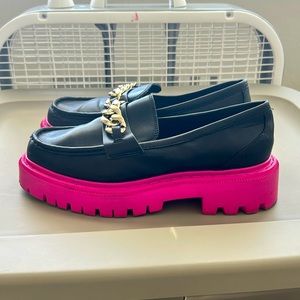 Used. Delivery available within 10 miles